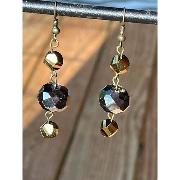 Beautiful Drop/Dangle Brown & Gold Beaded Earrings. - Picture 1 of 4